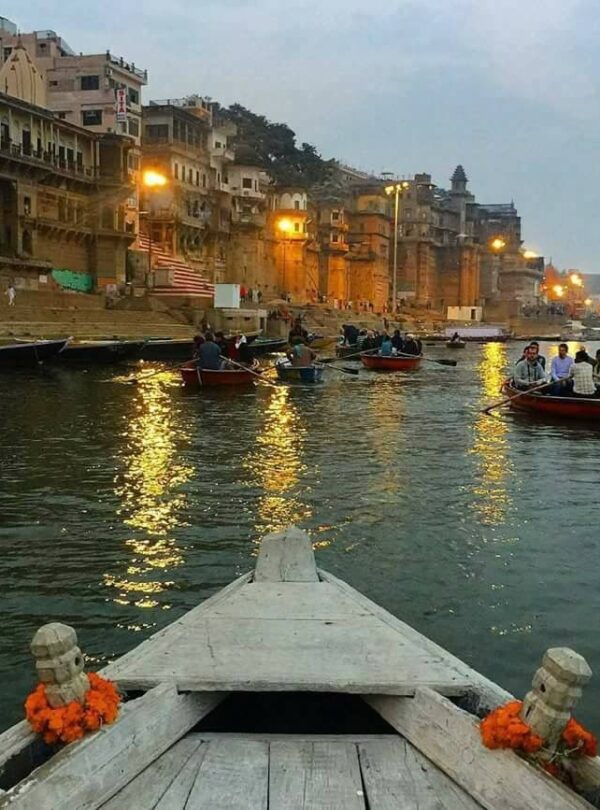 Evening Ganga Aarti at Kashi Ghats